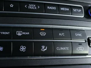 Hyundai  15