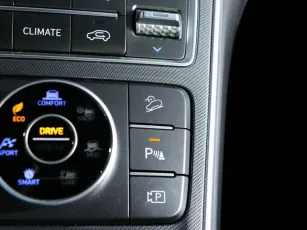 Hyundai  17