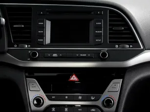 Hyundai  10
