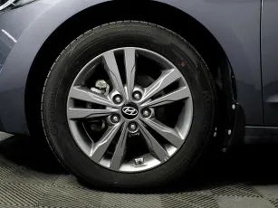 Hyundai  6