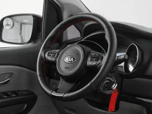 Kia  10