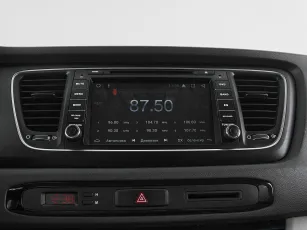 Kia  15