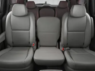 Kia  19