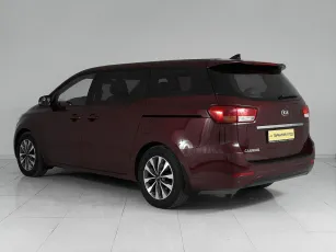 Kia  4
