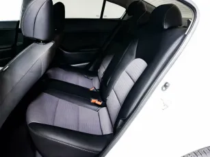 Kia  11