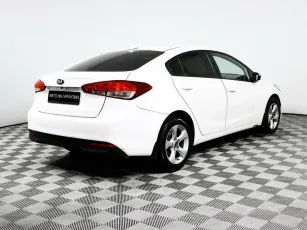 Kia  3