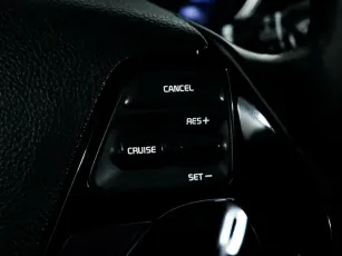 Kia  9