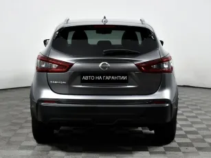 Nissan  4