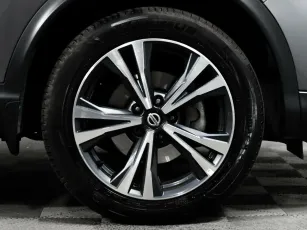 Nissan  6