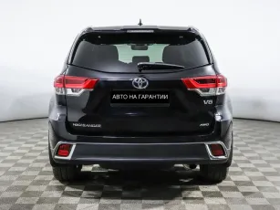 Toyota  4