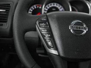 Nissan  11