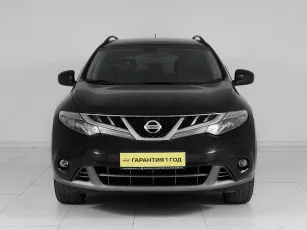 Nissan  2