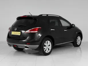 Nissan  4