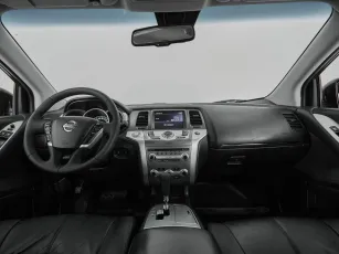 Nissan  8