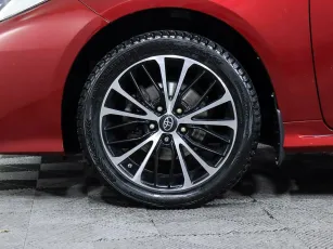 Toyota  8