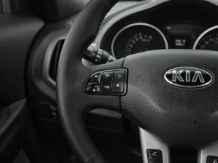 Kia  11