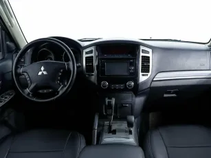 Mitsubishi  6