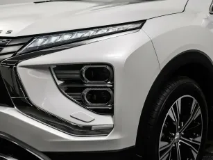 Mitsubishi  7
