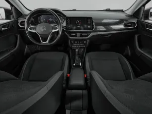 Volkswagen  8