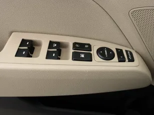Hyundai  11