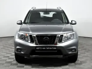 Nissan  2