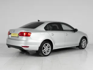 Volkswagen  6