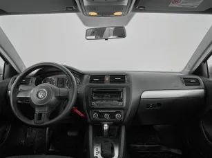 Volkswagen  8