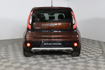 Kia  5
