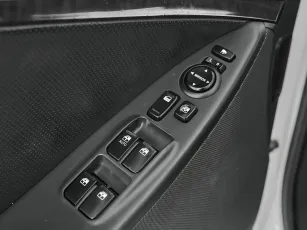 Hyundai  13