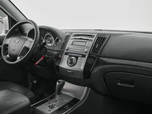 Hyundai  9