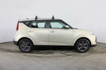 Kia  3