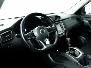 Nissan  10