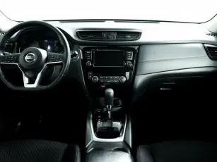Nissan  11