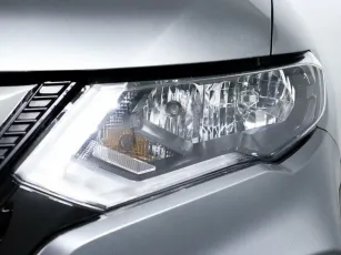 Nissan  7