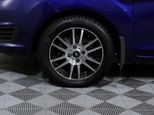Ford  9