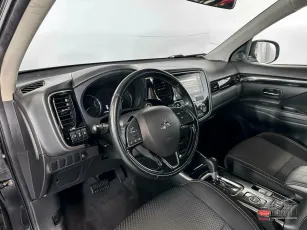 Mitsubishi  8