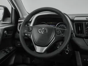 Toyota  10
