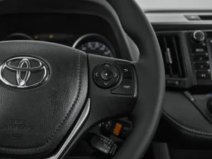 Toyota  12