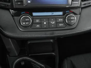 Toyota  17