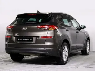 Hyundai  5