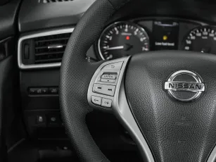 Nissan  11