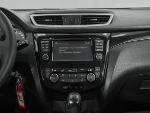 Nissan  16