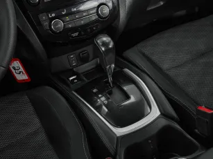 Nissan  18