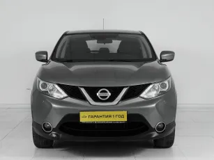 Nissan  2