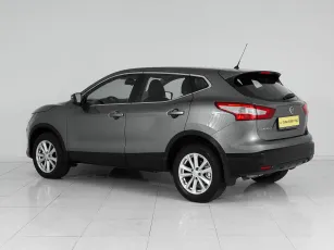 Nissan  4