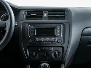 Volkswagen  8