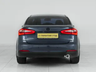 Kia  5