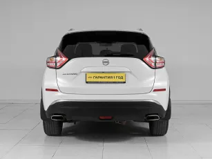 Nissan  5
