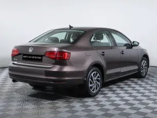 Volkswagen  3