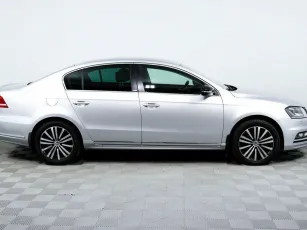 Volkswagen  4